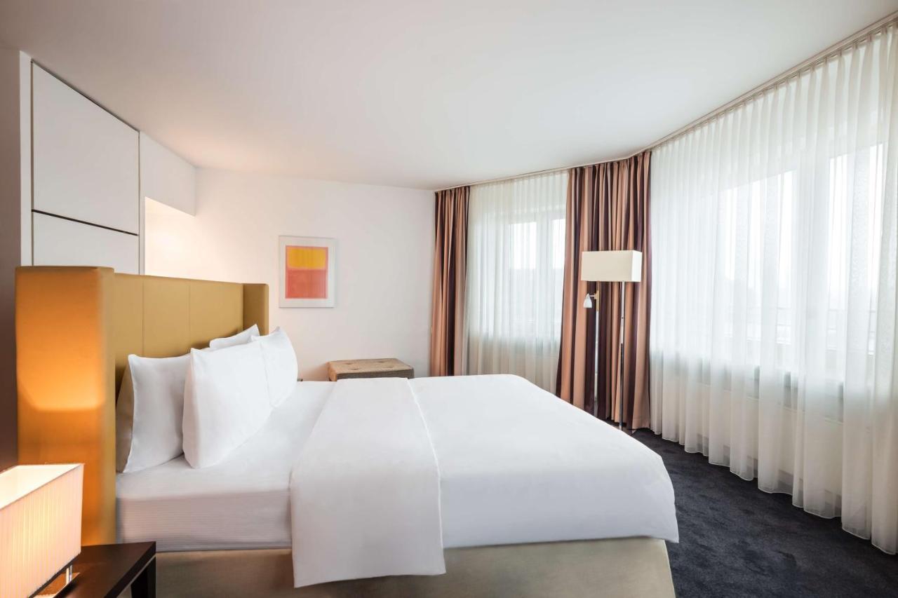 Lindner Hotel Frankfurt Main Plaza, Part Of Jdv By Hyatt Frankfurt pe Main Exterior foto